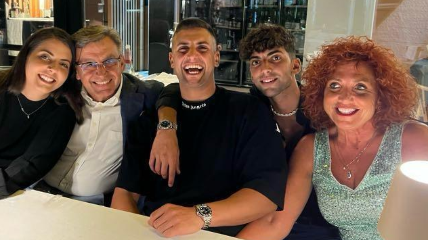 Sandro Carletti, una vita con il bisturi: “La Neurochirurgia come una famiglia”. I 10 mila interventi tra cranio e schiena e la lotta ai tumori (e non solo)