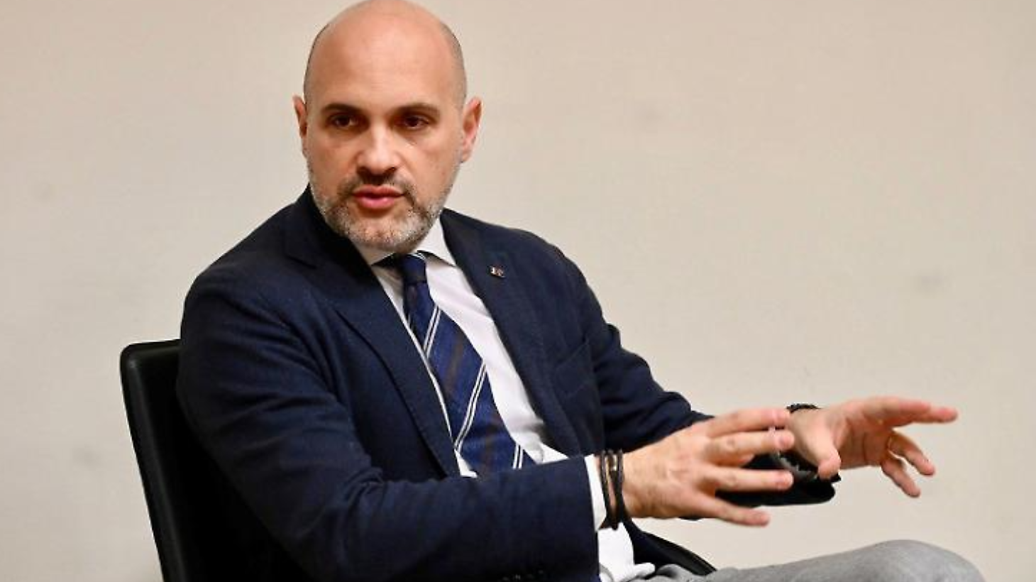 Emanuele Prisco: "Da sinistra solo ideologia e tasse". Il sottosegretario all'Interno controreplica ad Anna Ascani (Pd)