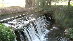 Foligno, si bagna nella cascata per combattere il caldo e finisce all'ospedale per una congestione