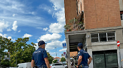 Corciano, tentavano il furto in un appartamento: poliziotto residente nel condominio li scopre. Arrestati