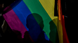 Viterbo, due donne trans aggredite alla Festa del vino. La denuncia di Arcigay: "Inarrestabile spirale di odio"