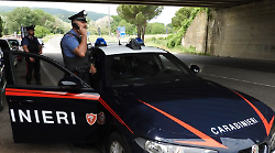 Città di Castello, ruba prosciutti e attrezzi da lavoro e li nasconde nel garage della mamma. Tifernate denunciato
