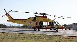 Cortona, 67enne di Foligno cade e batte la testa  