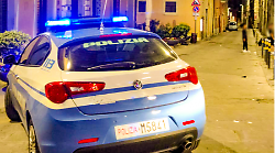 Perugia, ferisce poliziotto a colpi di tavola. Ubriaco in possesso di droga fermato con lo spray urticante e denunciato