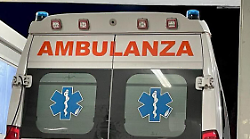 Morto bambino di 4 anni schiacciato da un fusto pieno di arnesi ad Ascoli Piceno. Stava giocando col padre in garage