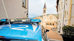 Morto in casa a Spoleto a 98 anni per un'emorragia cerebrale da trauma cranico. L'autopsia sulla causa del decesso