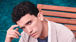 Sogno Olimpico, chi &egrave; l'attore protagonista. Jaime Lorente L&oacute;pez fu Denver ne La casa di carta. L'amore e i figli