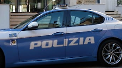 Aggredisce con una testata una commessa nel centro commerciale