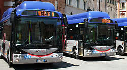 Trasporto pubblico Umbria, abbonamenti per gli studenti universitari a 5 euro al mese: 36mila potenziali fruitori 