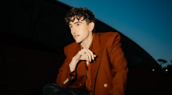 Assisi, Michele Bravi con Tu cosa vedi quando chiudi gli occhi apre la stagione Tourné 2024/2025