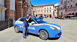 Foligno, minaccia di morte il padre con un grosso coltello da cucina e lo picchia dopo una lite per futili motivi. Denunciato 23enne 