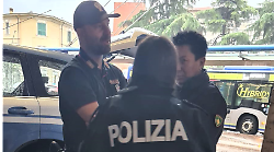 Terni, bivacchi nell'area gazometri ex-Camuzzi: controlli straordinari della  polizia 