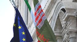 Umbria, approvata la nuova legge sulla famiglia: interventi, emendamento e voto. Tesei: "A disposizione 30 milioni di euro"