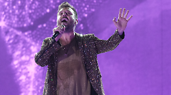 Cesare Cremonini torna con una nuova canzone: si chiama Ora che non ho più te. E annuncia il tour negli stadi nel 2025