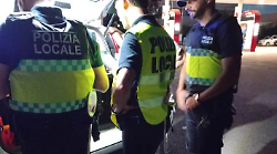 Città di Castello, fermato a bordo di un'auto con una mazza da baseball nascosta nel bagagliaio: denunciato