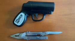 Città della Pieve, fermato in auto e trovato con una lama e una pistola spray al peperoncino. Denunciato un 22enne