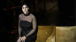 Monica Bellucci festeggia 60 anni, la vita della diva del cinema: dal primo scatto come modella alla sfida del teatro