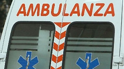 Morto un uomo di 40 anni in bici in un incidente a Città di Castello: è stato investito da una moto sulla strada Tiberina