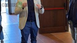 La citt&agrave; in lutto per la morte del direttore del Beata Lucia. Stroncato da una malattia a 46 anni. Camera ardente allestita all'hospice