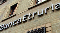Banca Etruria, per la maxi richiesta dei danni il processo all'ex management slitta al ... 2027. Tentativi di accordo falliti