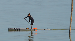 Circumnaviga il lago Trasimeno con il Sup