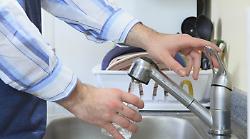 Acqua, in Umbria aumentano le tariffe. Bonus per le famiglie in difficoltà