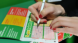 Superenalotto, vincita a Gubbio per sette giocatori. Centrato il 5+1 Superstar  