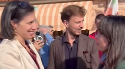 Elly Schlein nel cuore verde per sostenere la candidata alla Regione, Proietti. La segretaria Pd: "Insieme a lei in questo cammino" 
