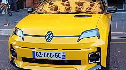 R5 E-Tech Electric: piacevolmente retrò