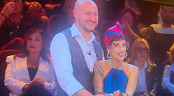 Affari tuoi, l'Umbria torna a casa a mani vuote. Ma Saretta di Foligno fa a Dario la proposta di matrimonio con un piccolo pacco