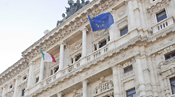 Spedizione punitiva a Spoleto contro un ragazzo, la Cassazione annulla tutto: parte un'altra udienza