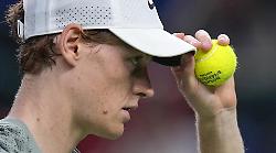 Jannik Sinner batte Alcaraz, è il Re di Wimbledon: un trionfo storico, entra nel mito. E' il primo italiano a trionfare