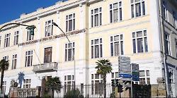 Terni, scoppia bomba carta a scuola. Attimi di terrore tra studenti e professori all'ora di ricreazione