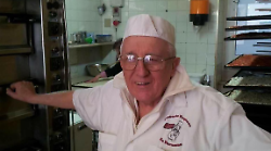 Morto Vincenzo Manni, aveva 87 anni. Città di Castello in lutto per la scomparsa de Lu Ternano, storico pizzaiolo del centro