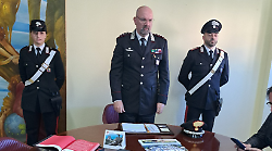 Nel Calendario storico 2025 dell'Arma dei Carabinieri le opere di pop art di Marco Lodola