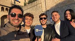 Blitz di Rai Radio1 in piazza con i giovani del Gruppo Tamburini
