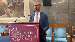 Il rettore dell'Unistrapg De Cesaris vola in Cina con il presidente Mattarella: farà parte dell'entourage della visita di Stato