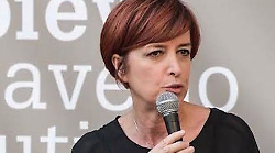 La donna che vive tra i diecimila diari con le storie degli italiani. Natalia Cangi, Saverio Tutino e i segreti dell'Archivio di Pieve