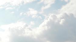 Meteo, nubi sparse alternate a schiarite, con temperature stabili. Le previsioni del tempo nel weekend