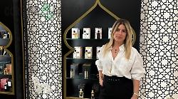 L'imprenditrice Emilia Rosu porta l'atmosfera di Dubai a Terni. Apre un negozio con trucchi e profumi in stile arabo
