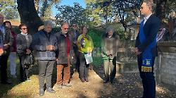 Ex premier della Slovenia visita il campo di Renicci ad Anghiari. Suo padre era tra gli internati