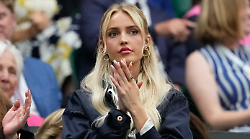 Chi è Morgan Riddle, "la donna più famosa del tennis". I social, i litigi con Zverev e il caso di molestie al Superbowl