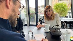 Un thè inglese per Margherita Scoccia, il Times intervista la consigliera comunale: "La serie tv su Amanda Knox fa male alla città"