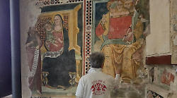 Antichi affreschi tornano a splendere dopo il restauro