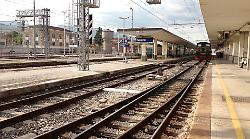 Umbria, traffico treni in tilt dopo un guasto sui binari a Campello sul Clitunno: ritardi, cambi e cancellazioni sulla Roma-Ancona