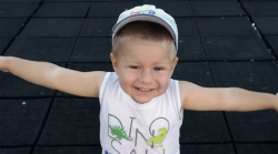 Bimbo morto a tre anni per aver mangiato formaggio di latte crudo contaminato da escherichia coli. I genitori si battono per una nuova legge sulle etichette. La storia di Elia Damonte