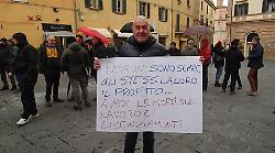 Umbertide, metalmeccanici in piazza: a rischio 6 mila posti di lavoro