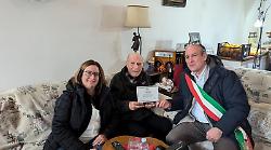 Terni, nati lo stesso giorno: festeggiano 100 anni. Doppia targa-ricordo a Porano