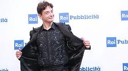 Oroscopo Paolo Fox venerd&igrave; 19 dicembre 2025: Leone protagonista e Toro in recupero emotivo. Giornata di scelte per tutti