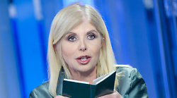 Concita Borrelli, chi è la conduttrice de La mia metà su Rai 2: dal matrimonio con Fulco Ruffo di Calabria al titolo di principessa